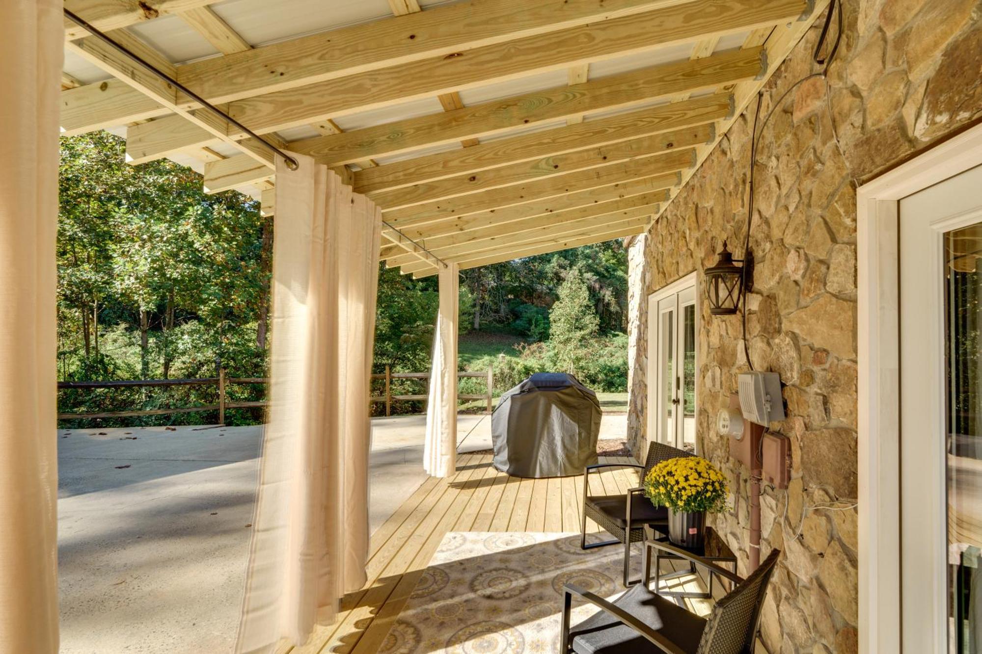 Pet-Friendly Hickory Vacation Rental With Fire Pit! Exterior foto